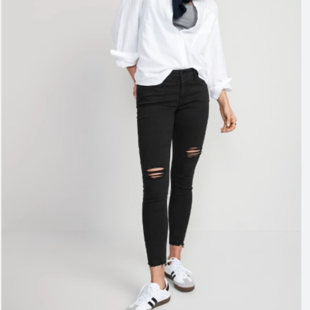 Old Navy Midrise Black Distressed Super Skinny Rockstar Jeans - 12 Tall